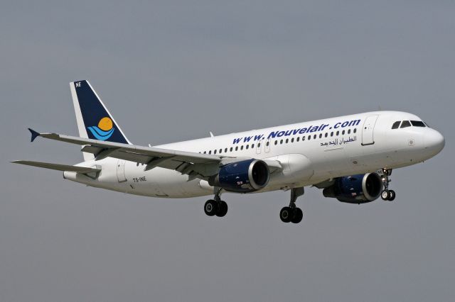 Airbus A320 (TS-INE)