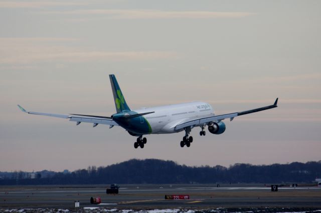 Airbus A330-300 (EI-EDY)