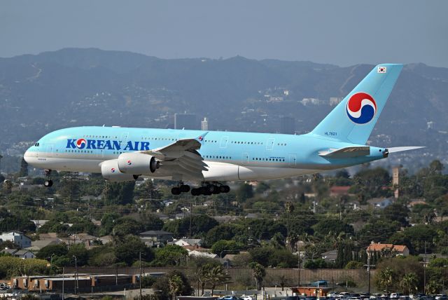 Airbus A380-800 (HL7621)
