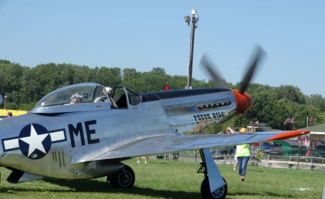 North American P-51 Mustang (N4132A)