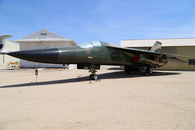 Grumman EF-111 Raven (68-0033) - General Dynamics F-111E Aardvark at Pima Air and Space Museum, Tucson, AZ, 17 May 14.