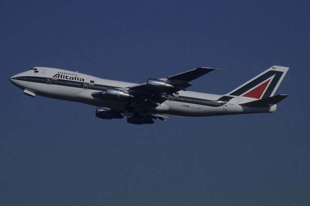 Boeing 747-200 (I-DEMG) - Departure at Narita Intl Airport Rwy34L on 1998/11/14