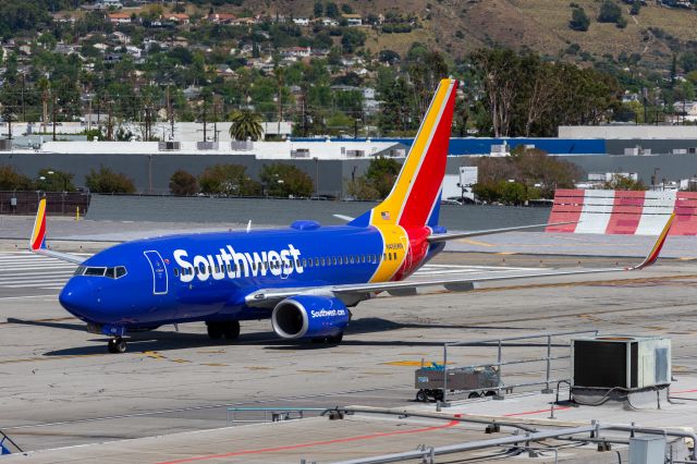 Boeing 737-700 (N456WN)