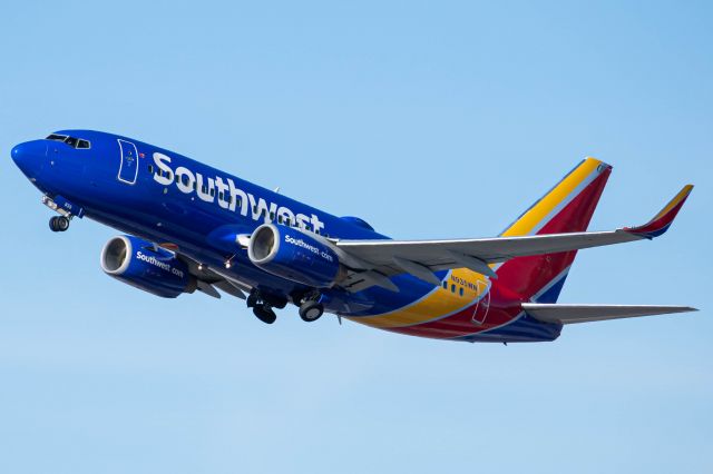 Boeing 737-700 (N935WN) - SWA52 - RNO to LAX - 29 Dec, 2020