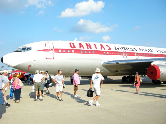 Boeing 707-100 (N707JT)