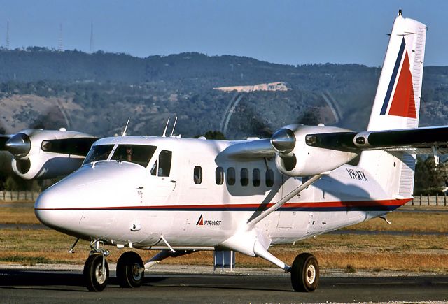 De Havilland Canada Twin Otter (VH-ATK) - DE HAVILLAND CANADA DHC6-200 TWIN OTTER - REG VH-ATK (CN 226) - ADELAIDE INTERNATIONAL AIRPORT SA. AUSTRALIA - YPAD 22/2/1989)