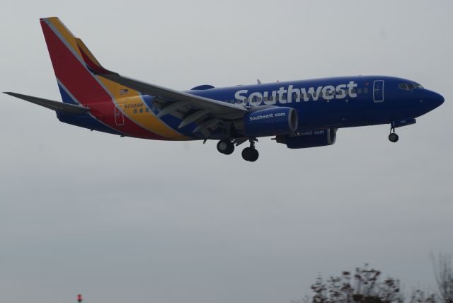 Boeing 737-700 (N730SW) - Southwest Airlines B737-7H4 cn27862