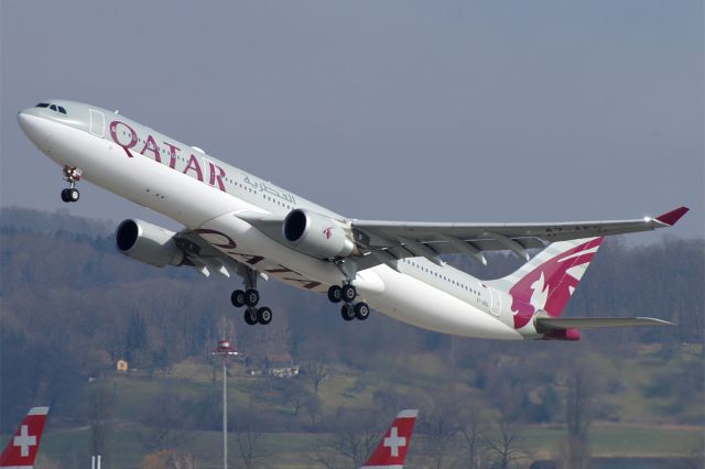 Airbus A330-300 (A7-AEG)