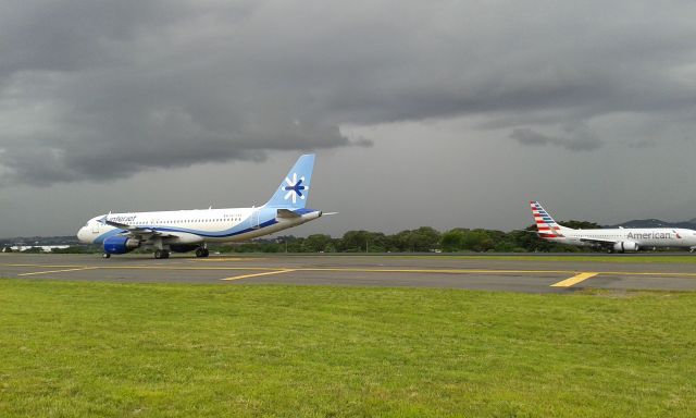 Airbus A320 (XA-FOG)