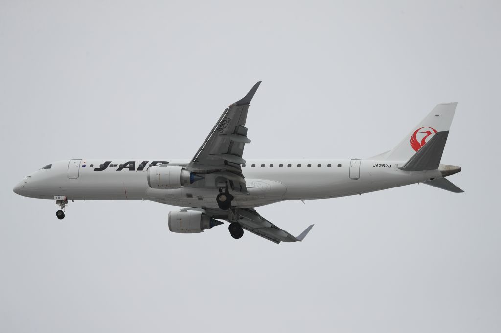 Embraer ERJ-190 (JA252J) - March 8th 2018:ITM-HKD.J-AIR.