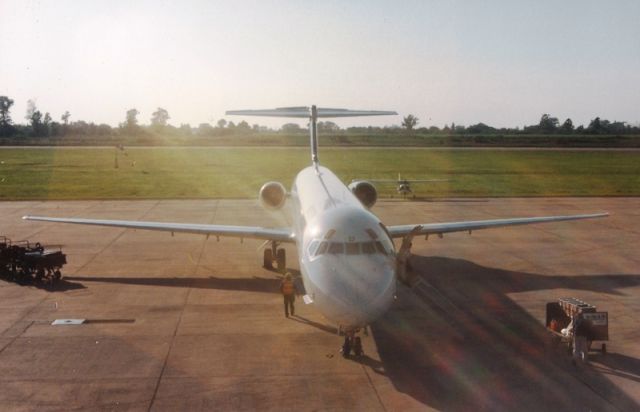 McDonnell Douglas MD-80 —