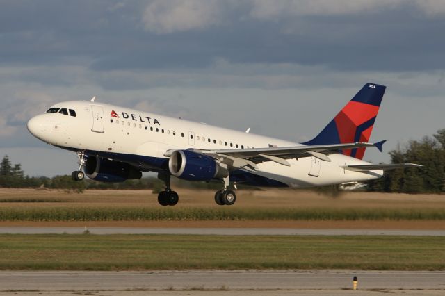 Airbus A319 (N354NB) - October 5, 2009 - departed from London, Ontario 