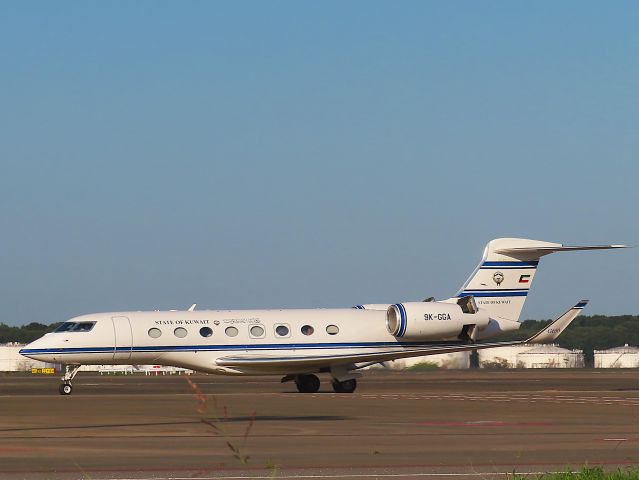 Gulfstream Aerospace Gulfstream G650 (9K-GGA) - Photo taken on Sep 26, 2022.br /Presumably, this 9K-GGA was a ferry flight from Haneda, and was probably a boarding plane for dignitaries attending the funeral of former Prime Minister Abe.