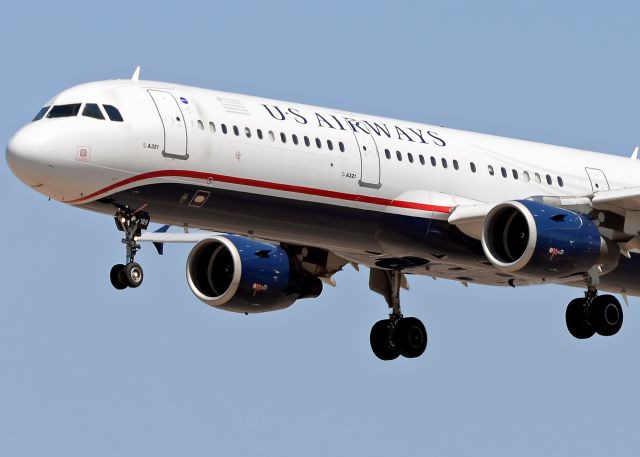 Airbus A321 (N139UW)