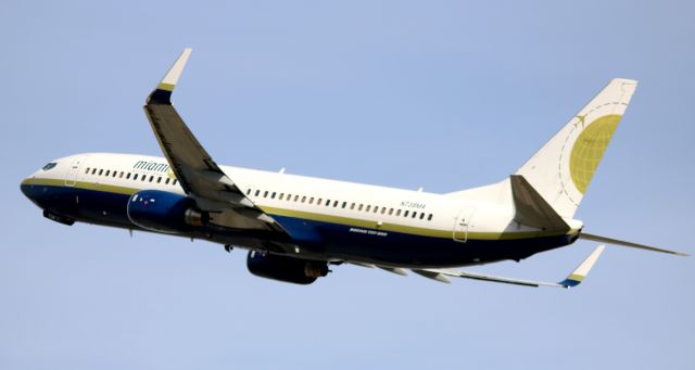 Boeing 737-800 (N738MA) - Departure of New Jersey Devils (NHL) to EWR,  following a 4-0 loss to the San Jose Sharks.  11-22-2016