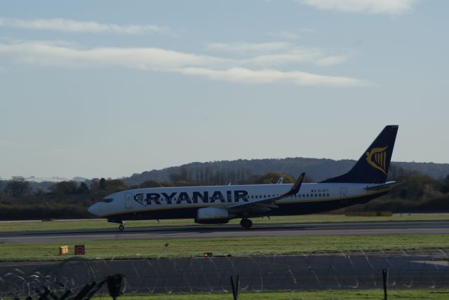 Boeing 737-800 (EI-EFT) - Ryanair B737-8AS cn37543