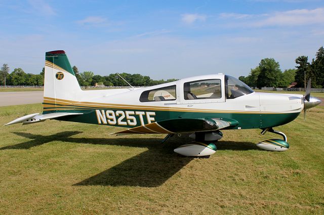 Grumman AA-5 Tiger (N925TE)