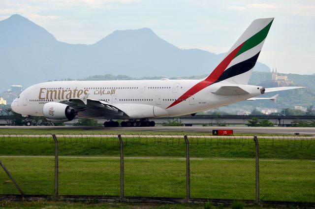 Airbus A380-800 (A6-EUF)
