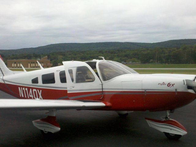 Piper Saratoga (N1140X)