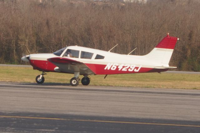 Piper Cherokee (N6429J)