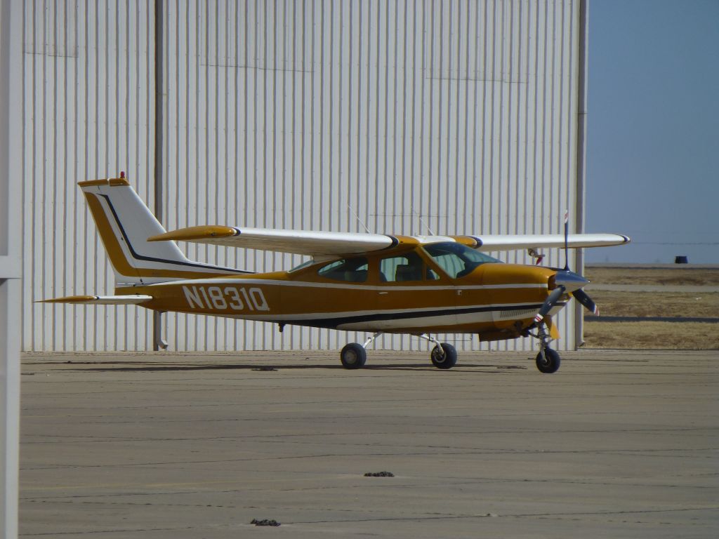 Cessna Cardinal (N1831Q)