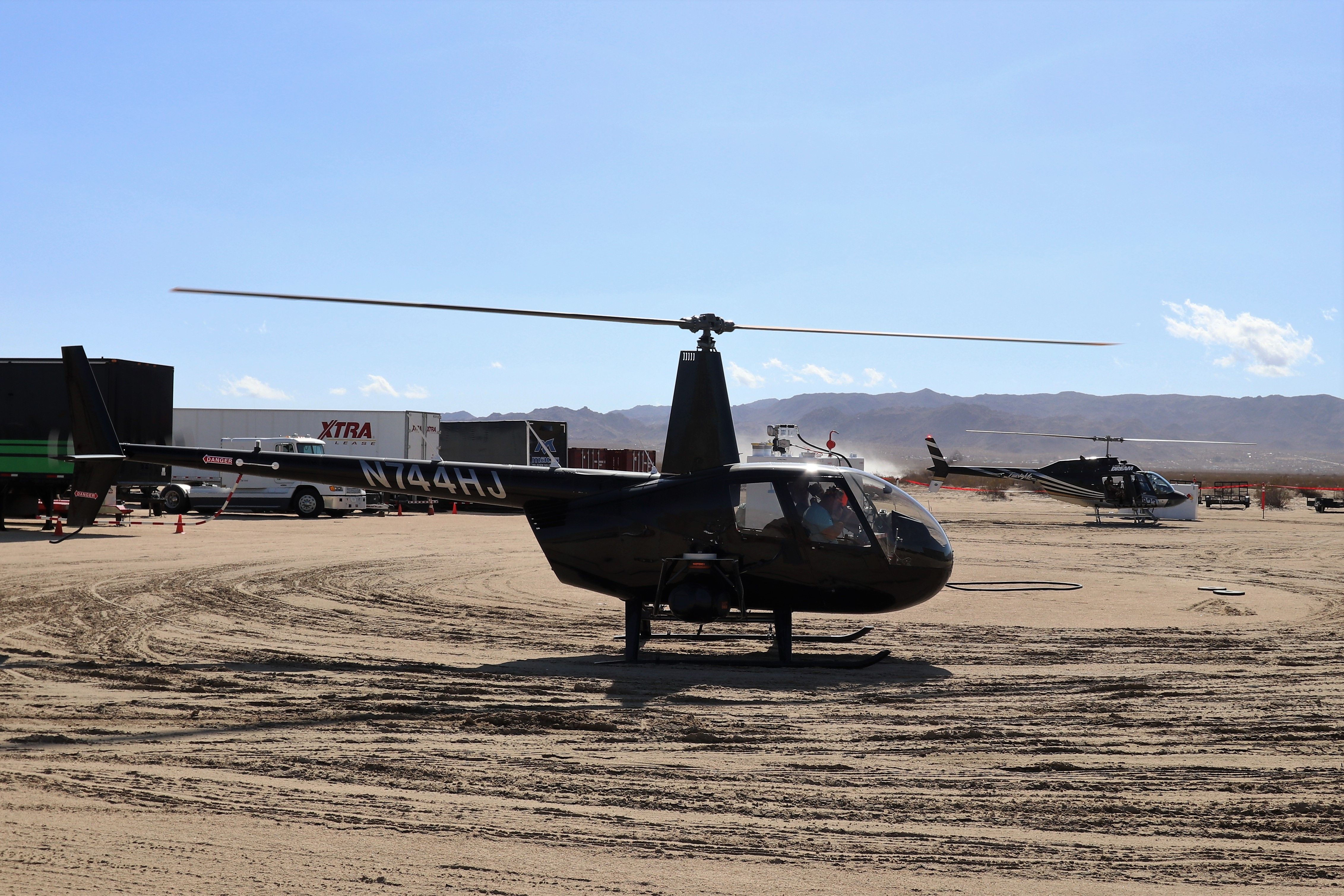 N744HJ — - King of the Hammers 2023