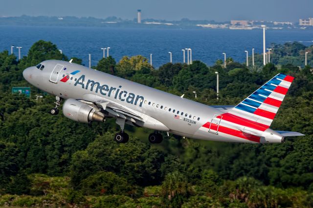 Airbus A319 (N703UW) - 8/8/15. On the way to KDCA.