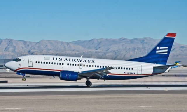 BOEING 737-300 (N154AW)