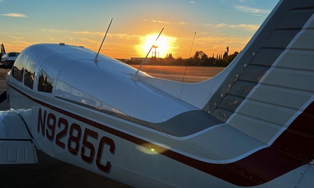 Piper Cherokee (N9285C) - Sunset time at KEMT