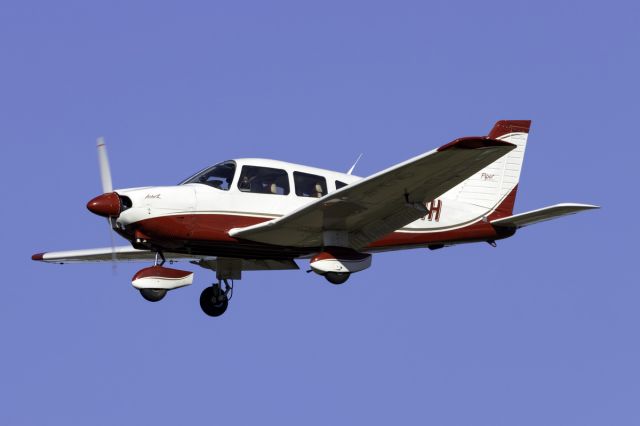 Piper Cherokee (N8454H)