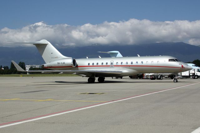 Bombardier Global Express (9H-VJE)