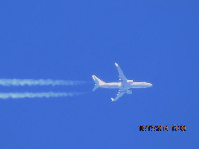 Boeing 737-800 (N869NN)