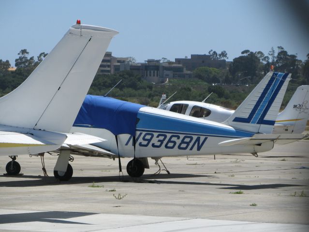 Piper Cherokee Arrow (N9368N)