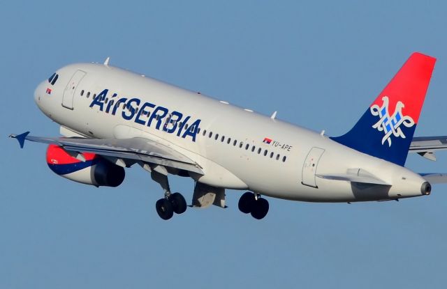 Airbus A319 (YU-APE) - 02/02/2014