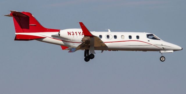 Learjet 31 (N31YA)