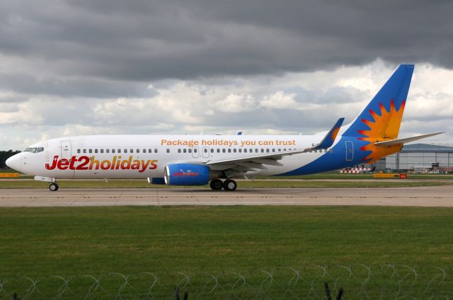 Boeing 737-800 (G-GDFD)