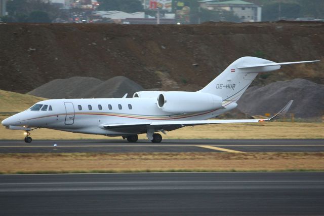 Cessna Citation X (OE-HUB)