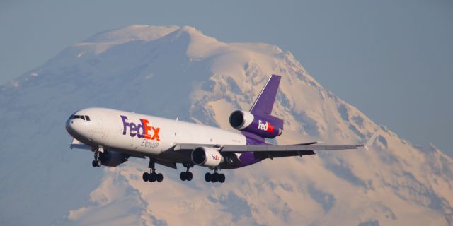 Boeing MD-11 (N603FE) - 3-18-2024