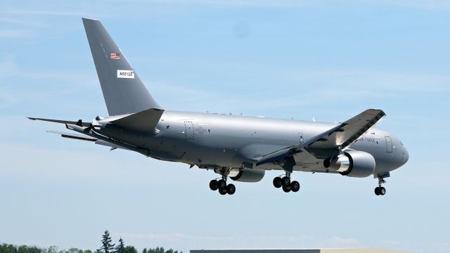 BOEING 767-200 (1846042) - BOE42 on final to Rwy 16R to complete a B1 flight on 5.11.19. (KC-46A / ln 1166 / cn 34090). The aircraft was using temporary reg #N5512A.