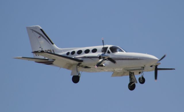 Cessna 421 (N2660U)