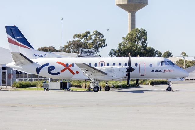 Saab 340 (VH-ZLV) - Regional Express Airlines (VH-ZLV) Saab 340B at Wagga Wagga Airport.