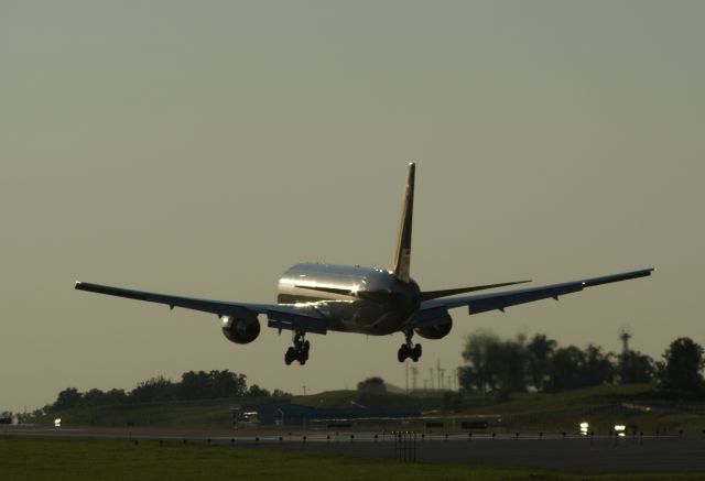 BOEING 767-300 (N477AX) - OAE361 from PBG