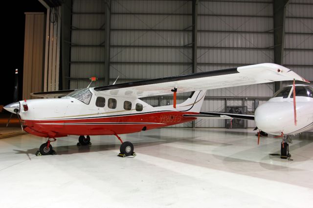 Cessna Centurion (N210TS) - Great looking P210 in for the night.