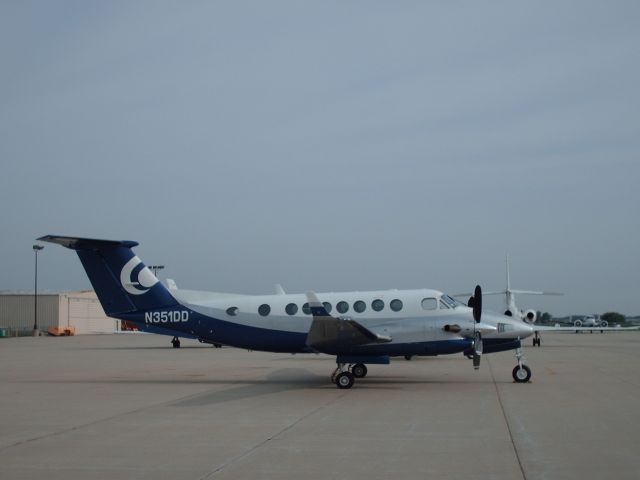 Beechcraft Super King Air 300 (N351DD)