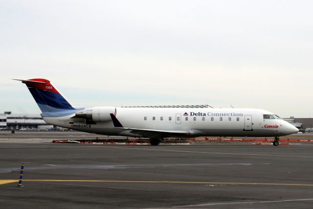 Canadair Regional Jet CRJ-100 (N804CA) - Seen here on 25-Feb-07.  Registration cancelled 3-Apr-12.