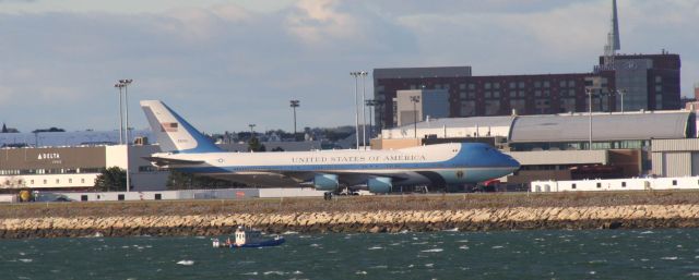 Boeing 747-200 (92-9000)