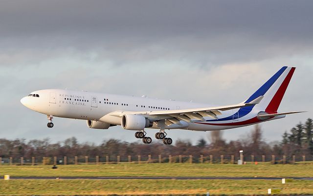 Airbus A330-200 (F-RARF) - french air force a330-223 f-rarf landing at shannon 15/11/18.