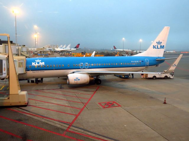 Boeing 737-800 (PH-BXW)