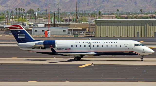 Canadair Regional Jet CRJ-200 (N906SW)