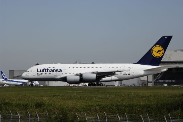 Airbus A380-800 (D-AIMC) - Departure at Narita Intl Airport Rnwy34L on 2012/10/13